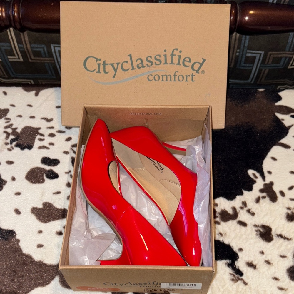 Cityclassified Bold Red Women's Heels